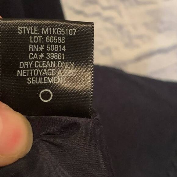 Tahari Linen/Cotton Blazer - Picture 9 of 9